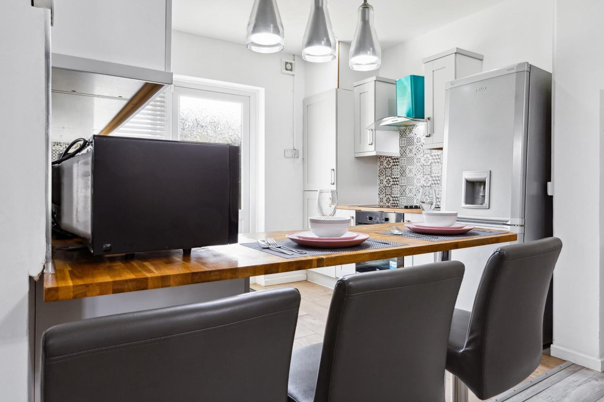 Bromley Serviced Apartments - Beckenham Place Park - London - 2 Bed House - Free Parking - 2 Beds 1 Sofabed Екстер'єр фото