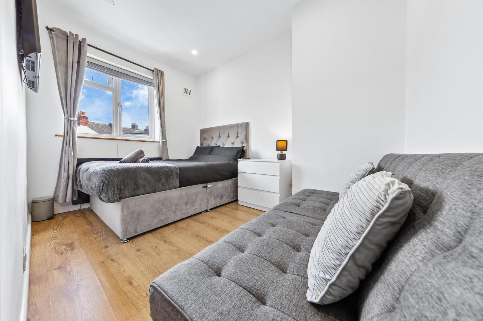 Bromley Serviced Apartments - Beckenham Place Park - London - 2 Bed House - Free Parking - 2 Beds 1 Sofabed Екстер'єр фото