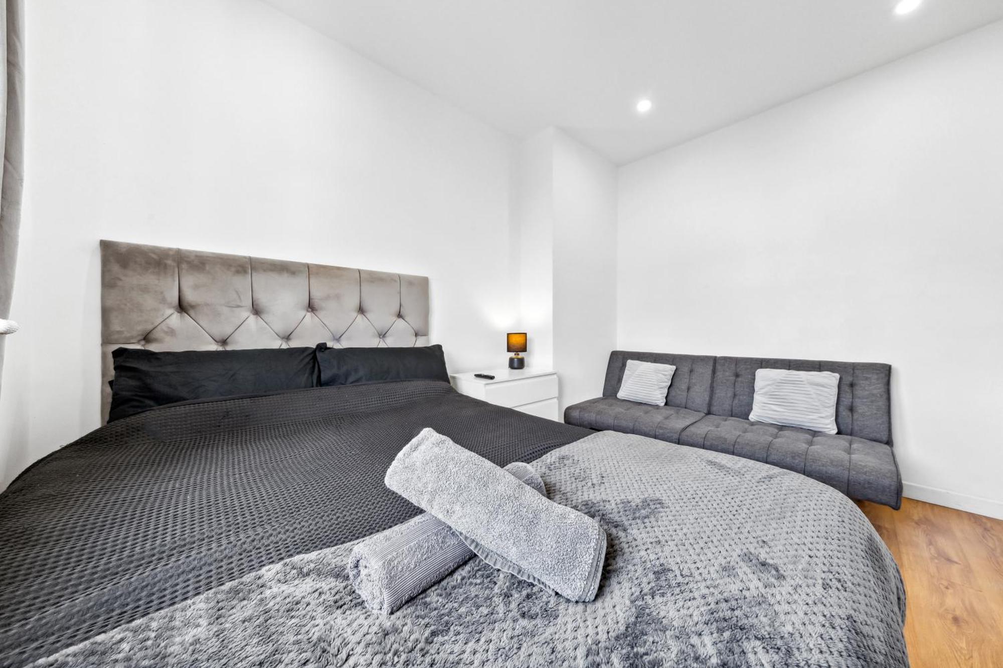 Bromley Serviced Apartments - Beckenham Place Park - London - 2 Bed House - Free Parking - 2 Beds 1 Sofabed Екстер'єр фото