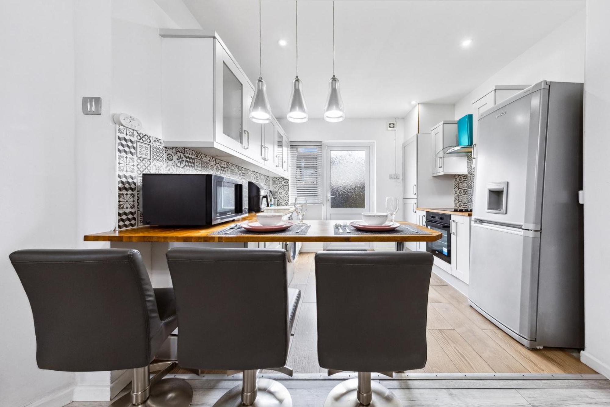 Bromley Serviced Apartments - Beckenham Place Park - London - 2 Bed House - Free Parking - 2 Beds 1 Sofabed Екстер'єр фото