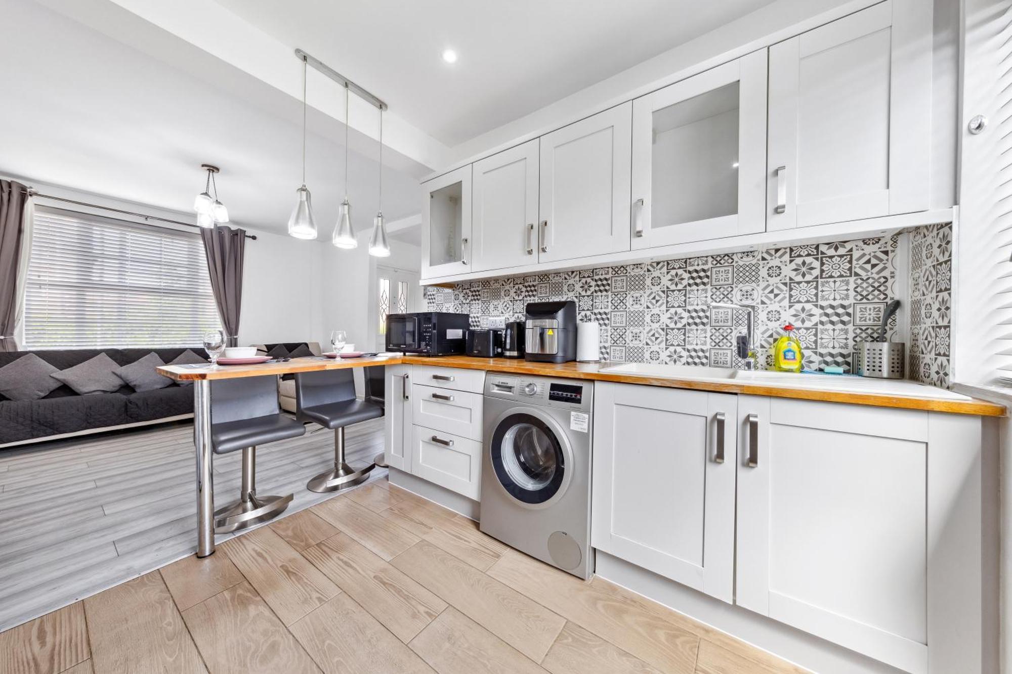 Bromley Serviced Apartments - Beckenham Place Park - London - 2 Bed House - Free Parking - 2 Beds 1 Sofabed Екстер'єр фото